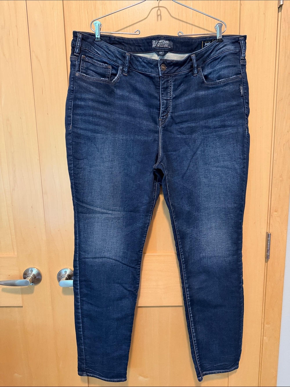 Silver Jeans Dark Blue Joga Jeans